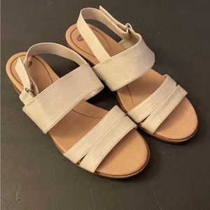 Dr School’s Shoes Sandals Size 8M